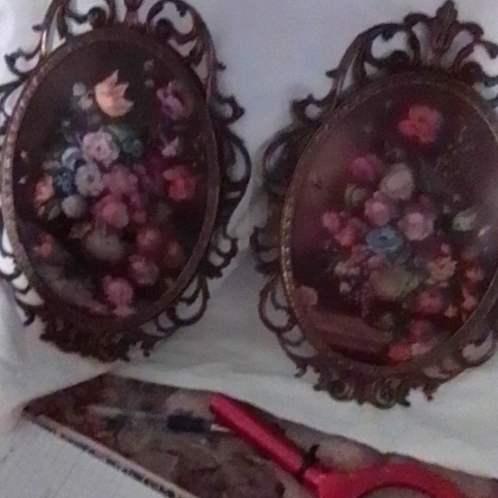 Vintage ornate gold tone pictures framed made in Italy convex glass